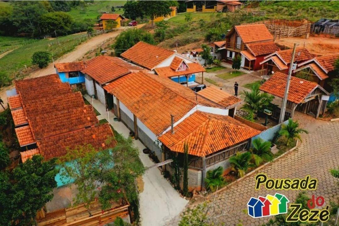 Pousada Do Zeze Bueno Brandao Bagian luar foto
